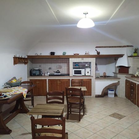 Dimora Letizia- Room 1 Прочида Экстерьер фото