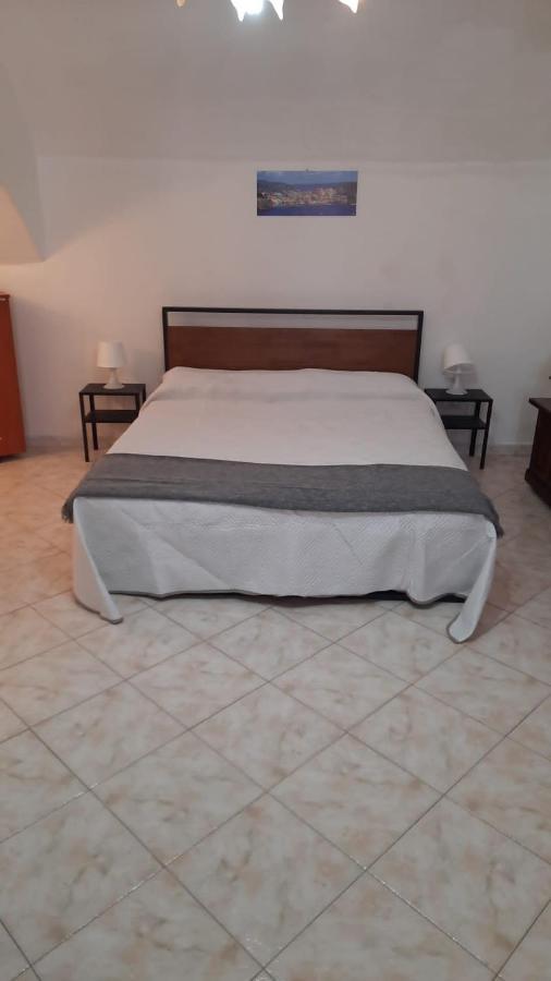 Dimora Letizia- Room 1 Прочида Экстерьер фото