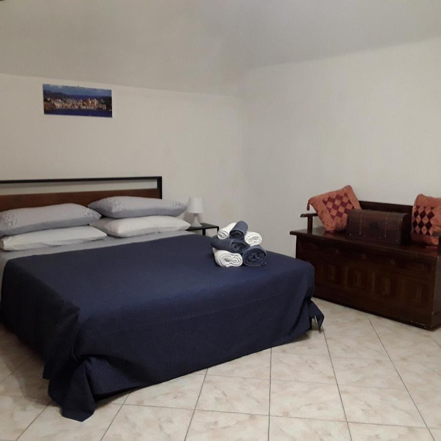 Dimora Letizia- Room 1 Прочида Экстерьер фото